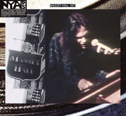 Neil Young - Live At Massey Hall 1971 (CD with DVD) [ CD ]