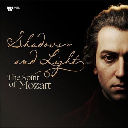 Shadows & Light: The Spirit Of Mozart - Various Artists (Limited, Red Gold Coloured) (Vinyl)