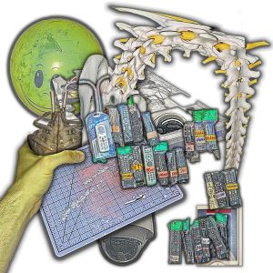 Lip Critic - Theft World (Limited Edition, Silver Metallic) (Vinyl)